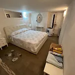Crispi 169 Comfortable In The Center Of Catania, Near The Sea شقة