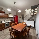 Crispi 169 Comfortable In The Center Of Catania, Near The Sea شقة