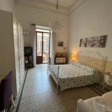 شقة Crispi 169 Comfortable In The Center Of Catania, Near The Sea كاتانيا